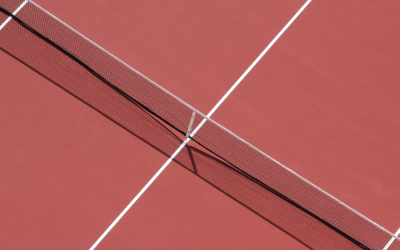 Qu’est-ce qu’un terrain de tennis en résine synthétique ?