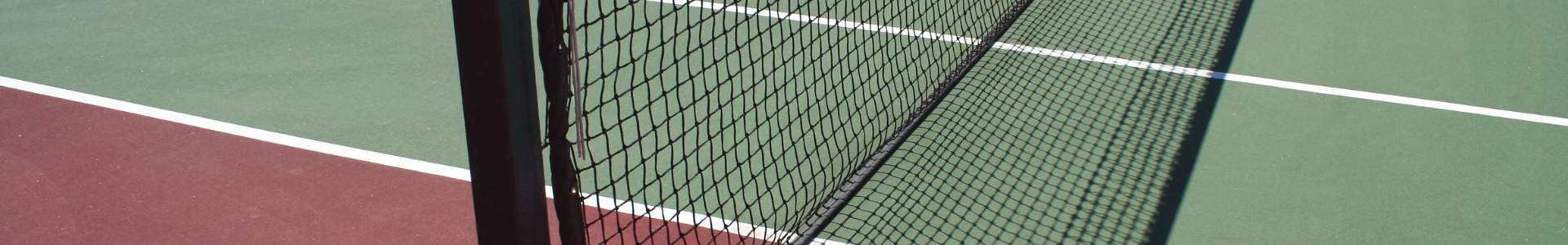 Concevoir un terrain de tennis en béton<br />
drainant